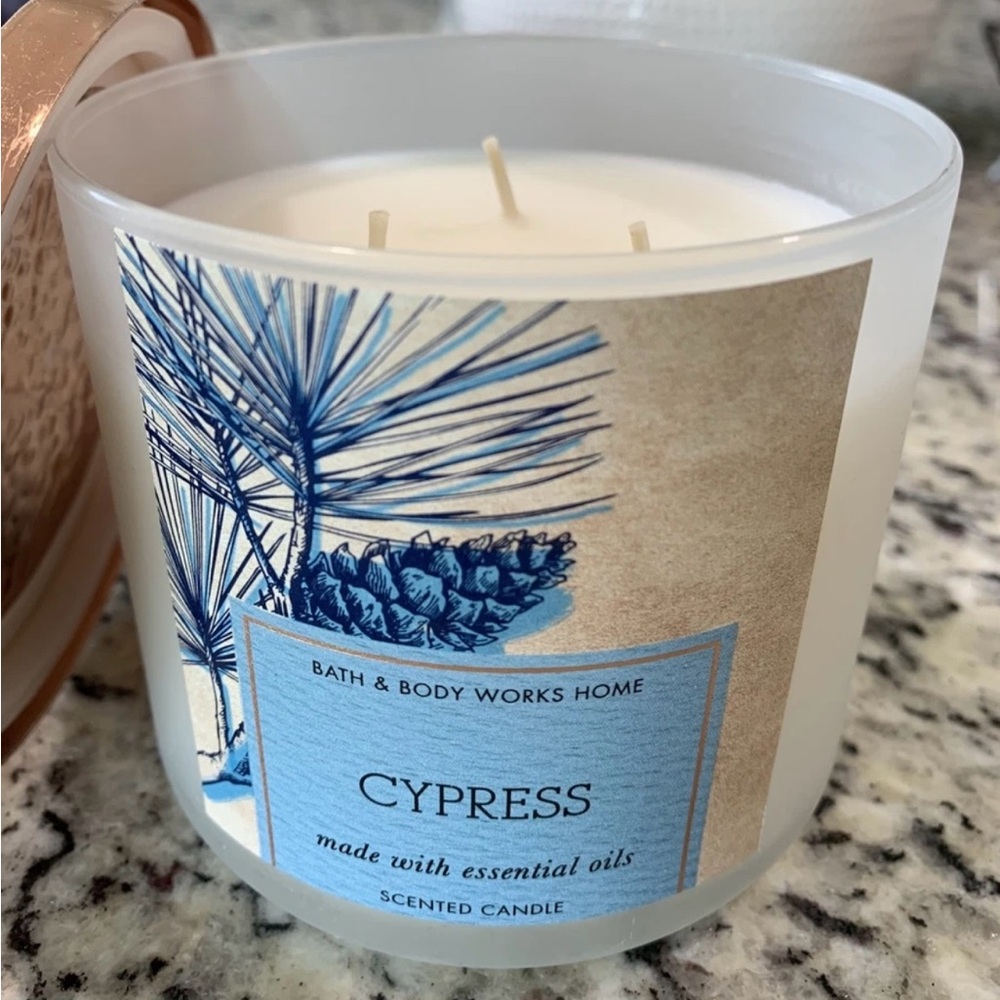 Bath & Body Works: 14.5 Oz 3-Wick Candle: Cypress